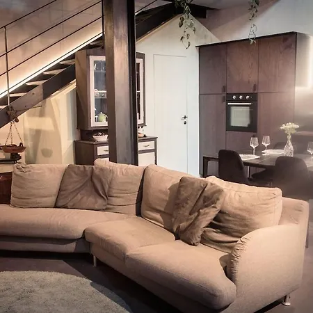 Loft Tabaccaia 13 *
